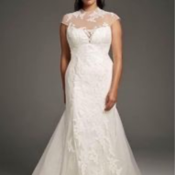 Wedding Dress - Picture 1 of 6